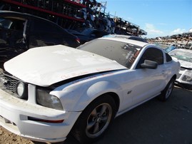 2006 Ford Mustang GT White 4.6L AT #F23395